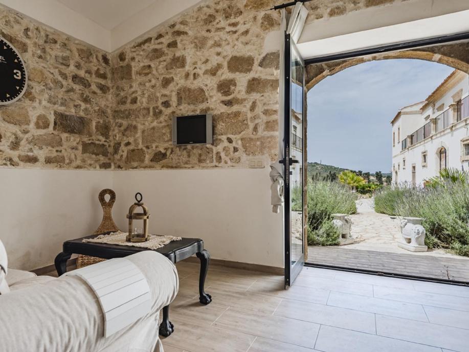 Bramasole Charming House Hotel Comiso Buitenkant foto